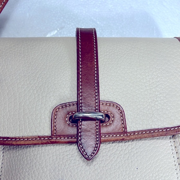 🦆 DOONEY & BOURKE AWL EAST WEST SMALL FLAP VINTAGE CREAM BRITISH TAN CROSSBODY - Picture 7 of 14